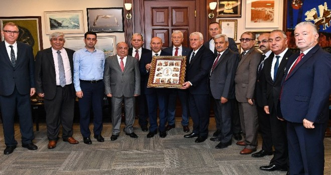 Başkan Soyer’e esnaf teşekkürü