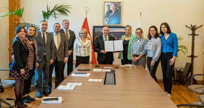 Başkan Soyer zehirsiz kent İzmir için imza attı