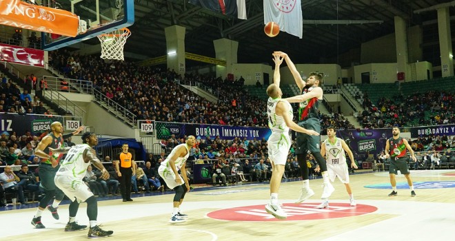Pınar Karşıyaka'dan Tofaş maçı hakemlerine tepki