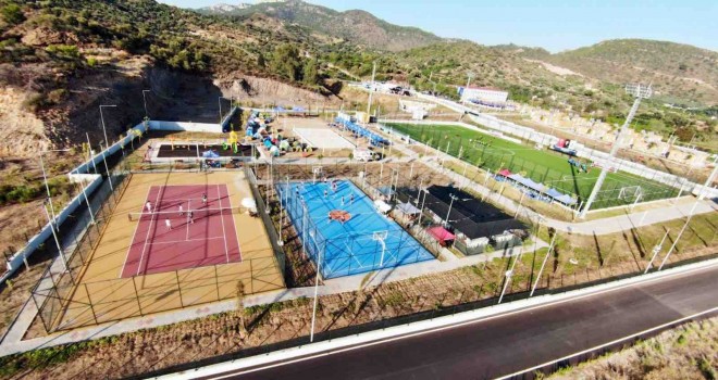 Özdere 100. Yıl Gençlik ve Spor Yerleşkesi açıldı