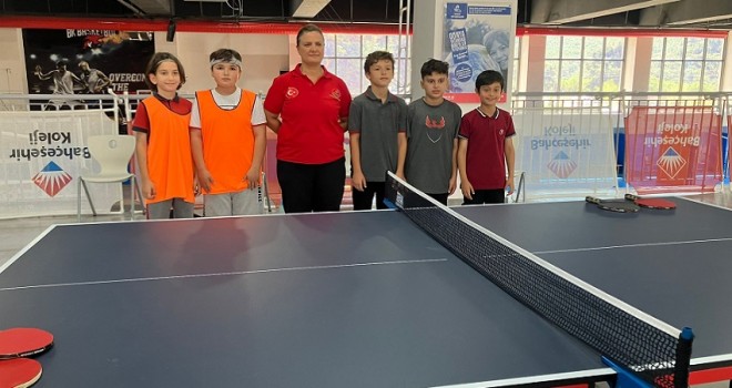 Bostanlısporlu Deniz okulunu şampiyon  yaptı...