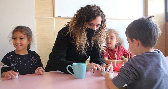 Karşıyakalı miniklere seramik eğitimi