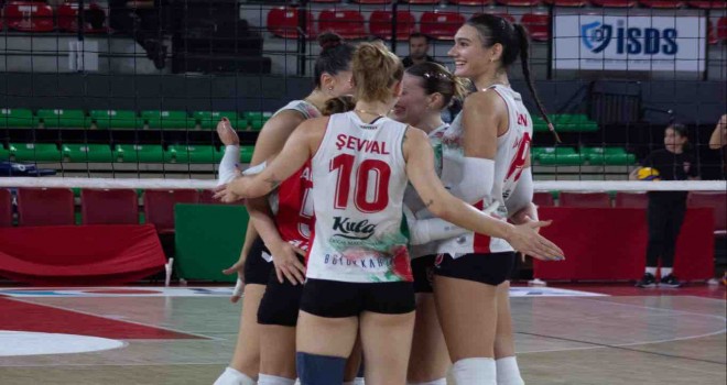 Lider Endo Karşıyaka 6'da 6 için sahada