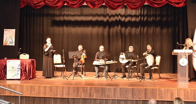 Karşıyaka Müftülüğü'nden konser ve şiir dinletisi...