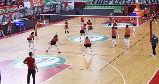 KSK filede Edremit Belediyesi Altınolukspor'u konuk ediyor