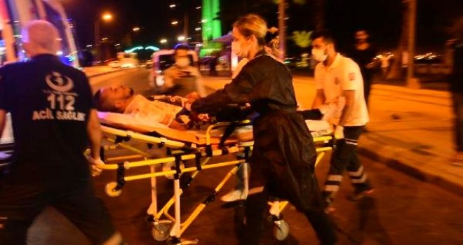 Karşıyaka sahilinde tuvaletini yapan kişi uyaranları bıçakladı