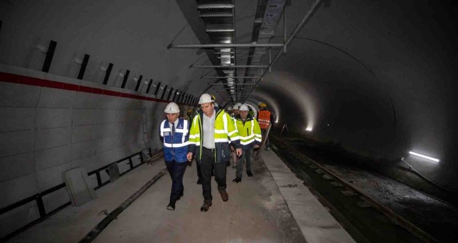 Narlıdere Metrosu'nun ilk deneme seferi Nisan’da
