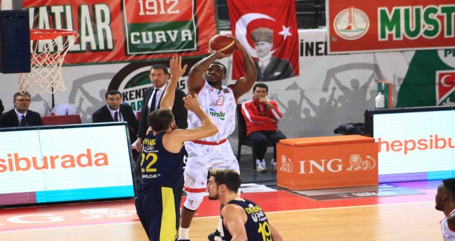 Pınar Karşıyaka'dan muhteşem geri dönüş