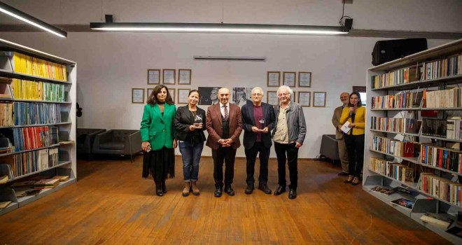 İzmir Büyükşehir Belediyesi’nden Cumhuriyet aydınlarına saygı duruşu