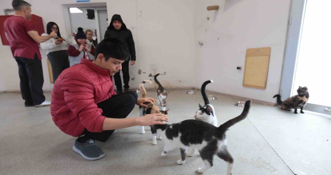 Konak’ta kalpleri ısıtan buluşma