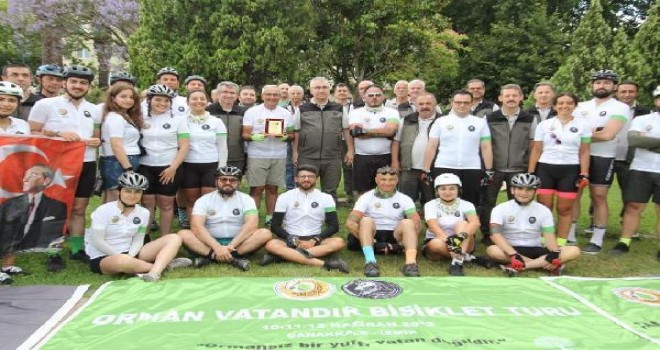 Çanakkale'den Karşıyaka'ya pedal çevirdiler
