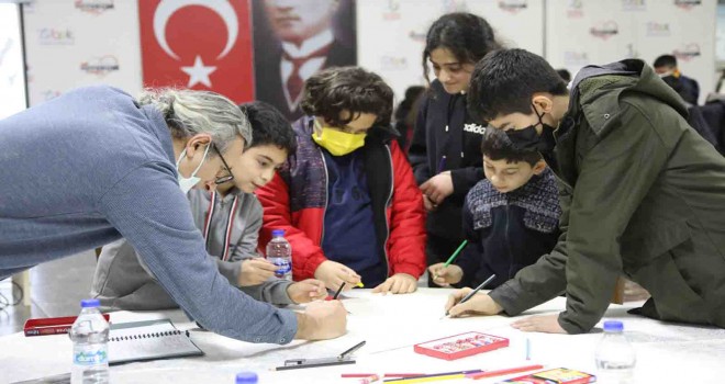 Çocuklar ve gençler Bayraklı için çalışıyor