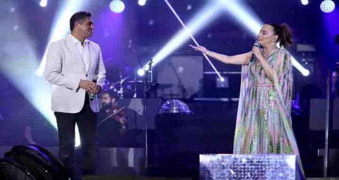 Aliağa 50 bin kişilik muhteşem konser