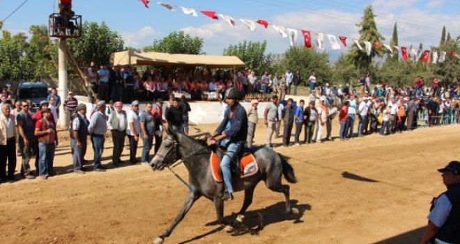 150 at Ödemiş'te yarıştı