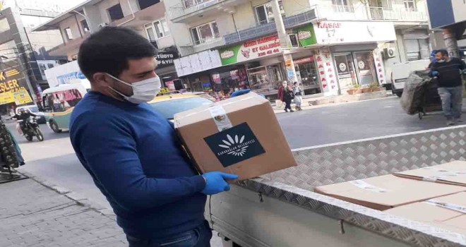 Karabağlar Belediyesi zor günlerinde yanlarında