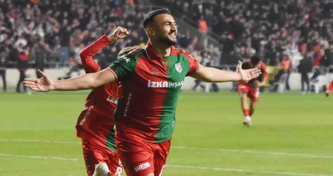 Karşıyaka'da çift forvet farkı