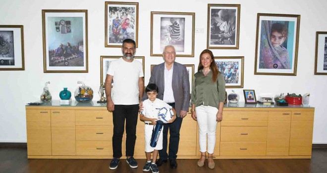 Kendi küçük, projesi büyük