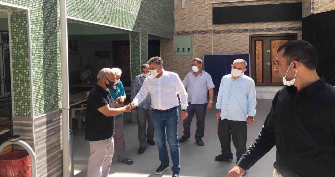 Başkan Sandal, esnafı ziyaret etti