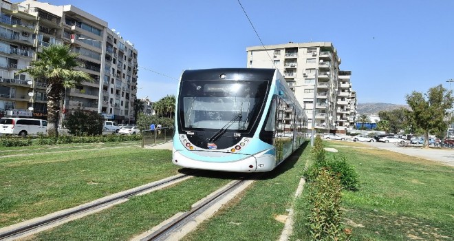 Karşıyaka Tramvayı 16 milyon yolcu taşıdı