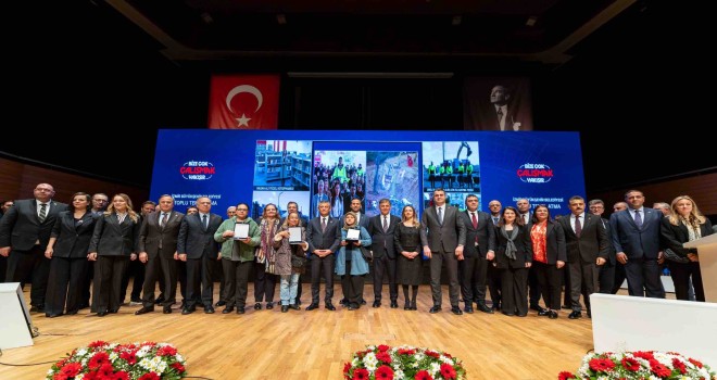 İzmir'de Genel Başkan Özel'in katılımıyla toplu açılış, temel atma, anahtar teslim töreni