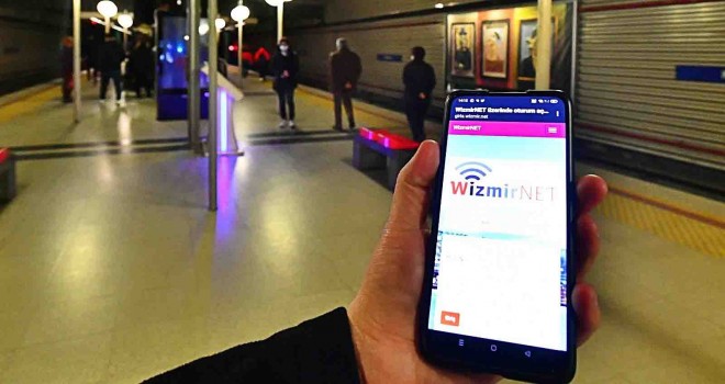 İzmir Büyükşehir Belediyesi'nin ücretsiz internet hizmeti yayılıyor