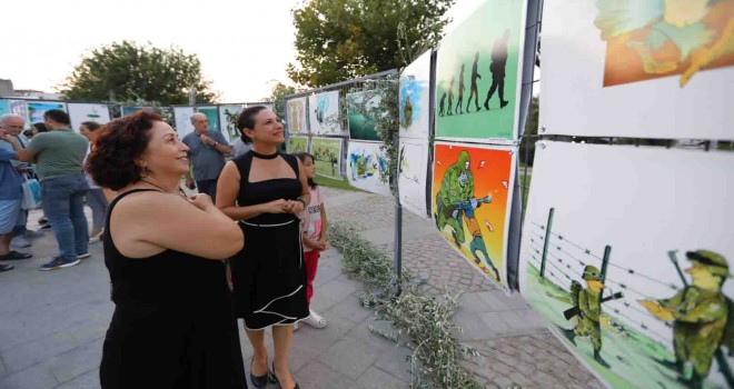 Ukraynalı ve Rus karikatüristler barış için Efes Selçuk'ta buluştu