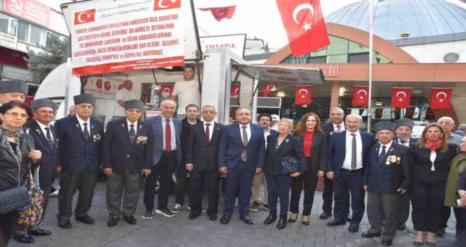 Mustafa Kemal Paşa Camii’nde Atatürk için mevlit okundu, lokma döküldü