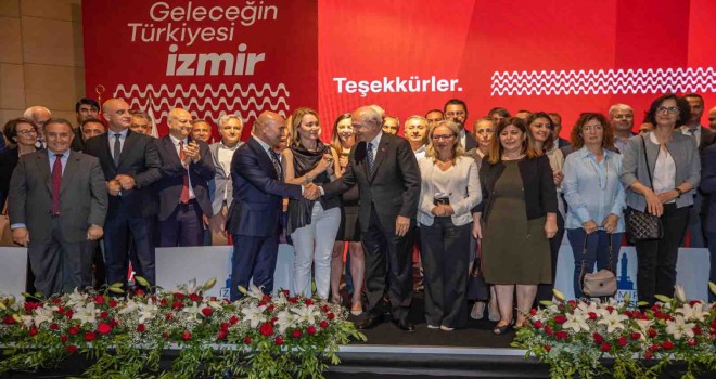 Başkan Soyer’den Kılıçdaroğlu ve CHP yönetimine İzmir sunumu