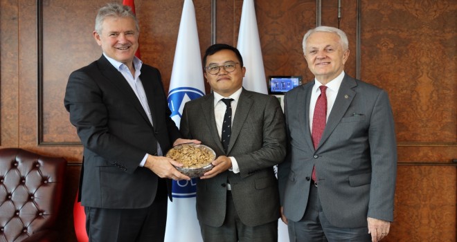 İzmir Ticaret Odası’na yabancı temsilci akını