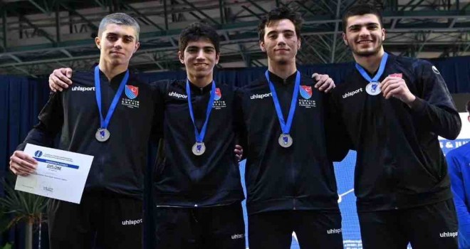 Karşıyakalı eskrimciden Avrupa'da büyük başarı