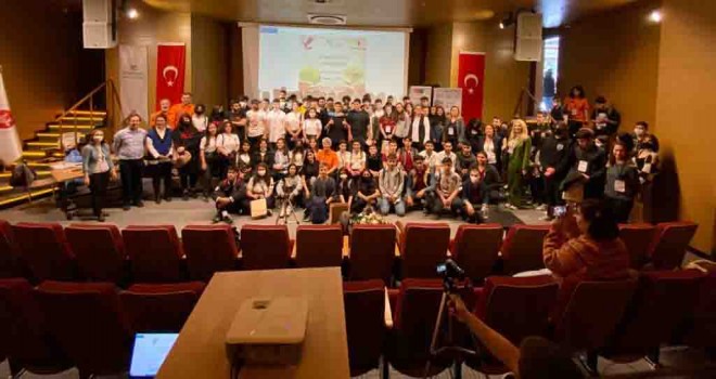 Foçalı öğrencilerden kaliteli büyüme eTwinning projesi