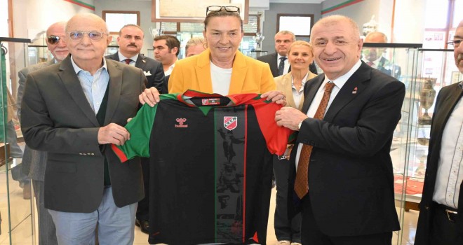 Zafer Partisi Genel Başkanı Ümit Özdağ KSK Müzesi'ni gezdi...