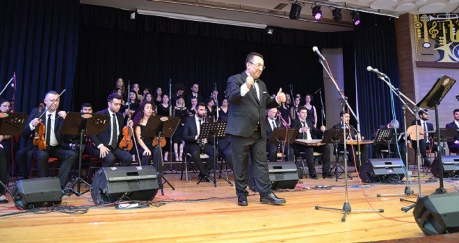 TRT İzmir Radyosu Türk Sanat Müziği Gençlik Korosu harikaydı...