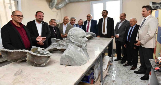 Çiğli'nin ilk sanat akademisi Kaklıç'ta açıldı