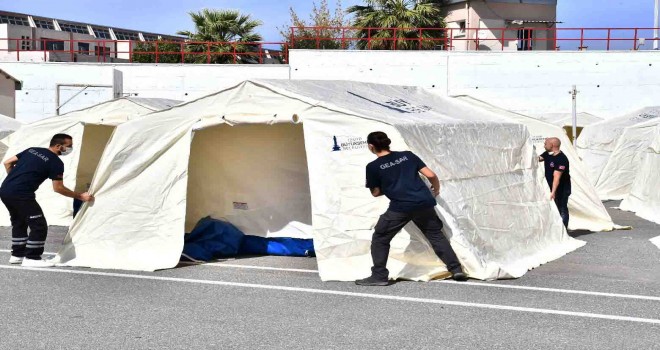 İzmir gönüllüleri doğal afetlere hazırlanıyor