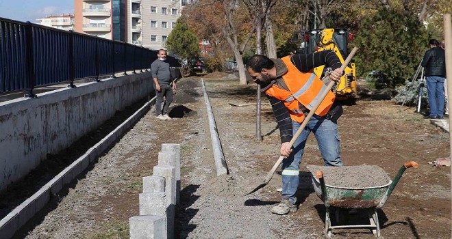 Bostanlı dere boyuna yeni bisiklet ve yaya yolu