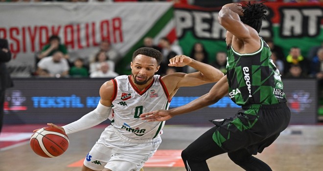 Pınar Karşıyaka evinde Daçka'ya kaybetti