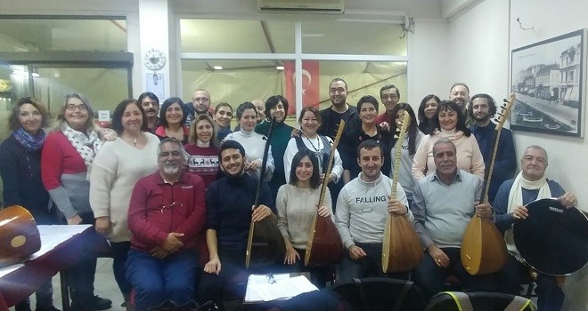 Karşıyaka Sanat Derneği THM Korosu'nda konser heyecanı...