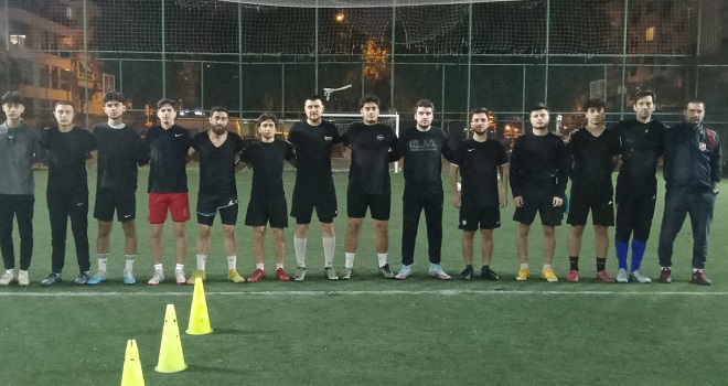 Bostanlıspor, asrın felaketi için saygı duruşunda bulundu