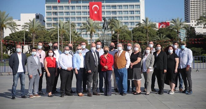 İzmirli gazeteciler başkanını seçti