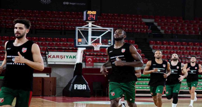 Pınar Karşıyaka ilk hazırlık maçında galip