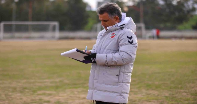 Basatemür ve futbolcular taraftarlardan özür diledi