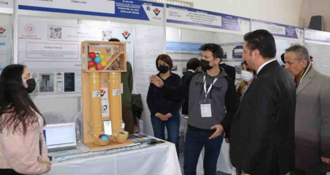 53. Lise Öğrencileri Araştırma Projeleri İzmir Bölge Yarışması’nın sergisi açıldı