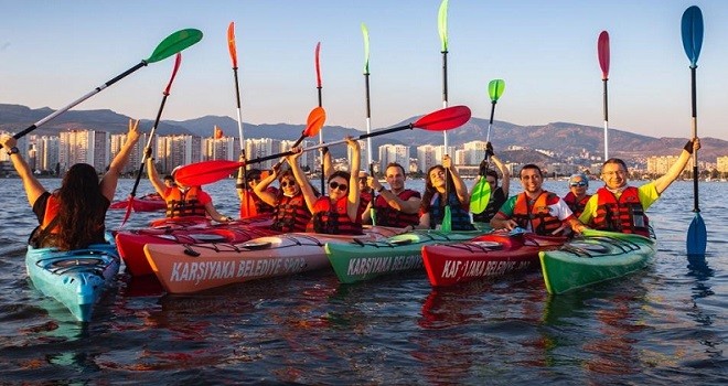 Karşıyaka Belediyesi kano kiralamaya başladı