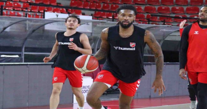 Karşıyaka yeni yılın ilk maçında TOFAŞ'ı konuk ediyor