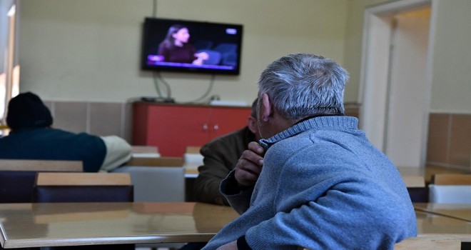 İzmir’de evsizler konukevine yerleştiriliyor