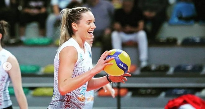 Endo Karşıyaka, Hélène Rousseaux'yu açıkladı