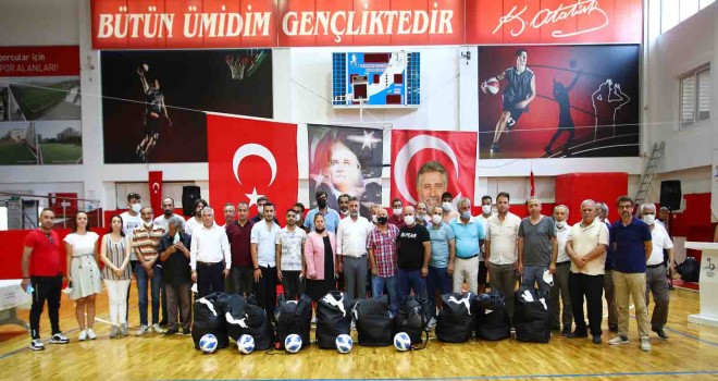 Başkan Sandal'dan amatör spor kulüplerine can suyu