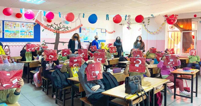 KARYAD Cumhuriyet Bayramı'nda öğrencileri sevindirdi