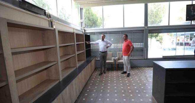 Bayraklı’da kitap kafe dönemi